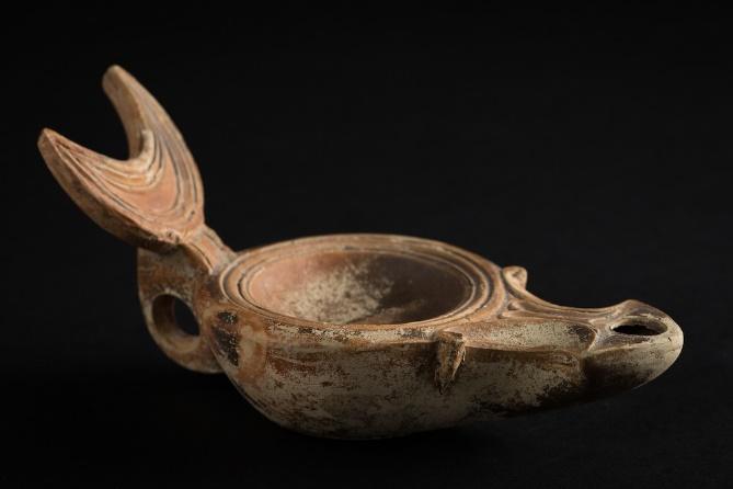 Персийска маслена лампа