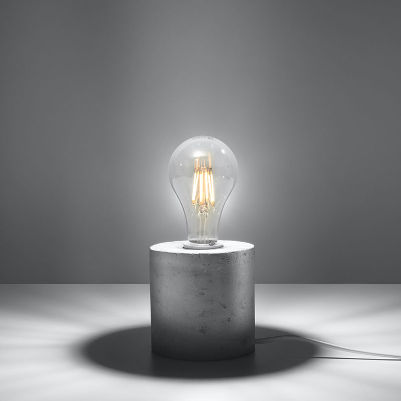 nastolna lampa salgado tsiment